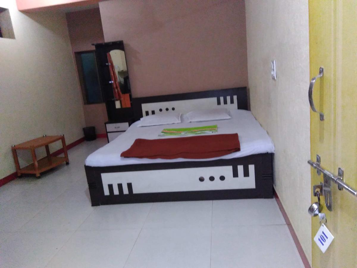 Sai Prasad Guest House Murūd Rom bilde